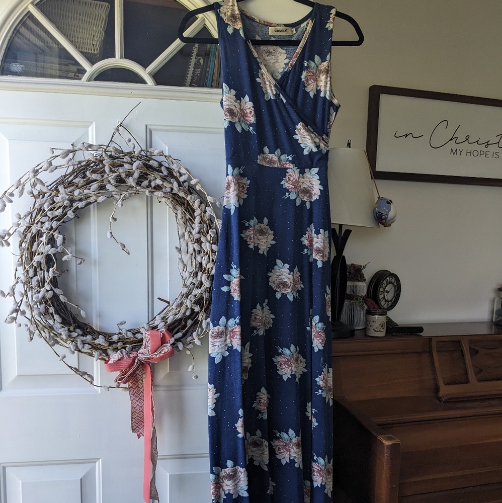 Comila floral maxi dress